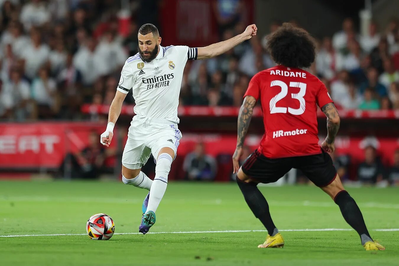 Леванте валенсия. Валенсия 2021-2022. Матч тв валенсия. Бензема пенальти. Валенсия в 2004г.