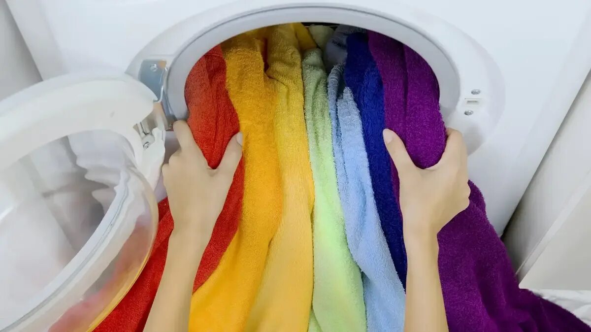 Краски для ткани стирка. Цветные ткани стирка. boren wash цвет. фото стирка цветные полотенца. фото стирка цветные полотенца на веревке.