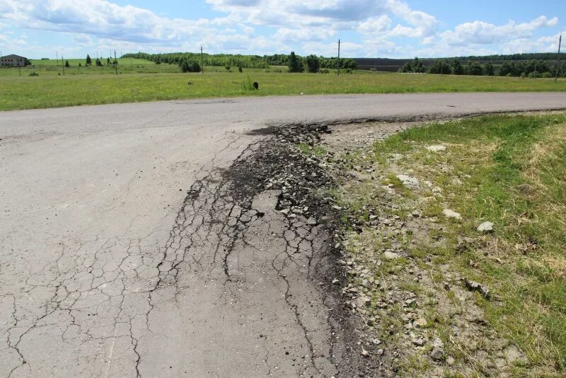 Балтайский район. Донгуз Балтайский район. Дорога на Озерки. Донгуз Балтайский район Саратовская область асфальт.