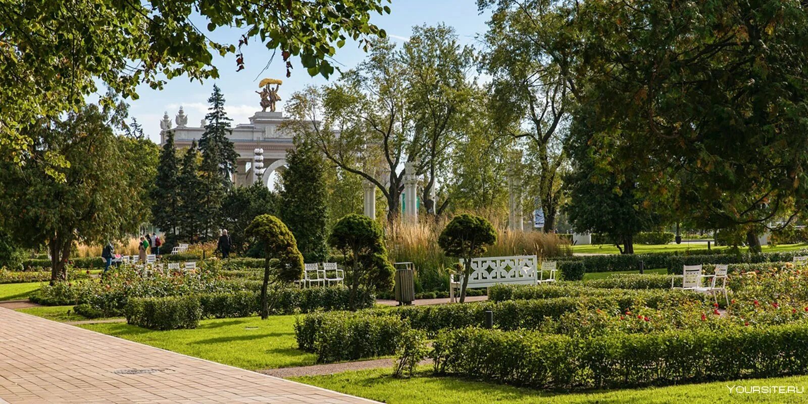 Городские парки москвы. Парк ВДНХ ландшафтный парк. Мичуринский сад ВДНХ. Парк Мичурина ВДНХ. Ландшафтный парк территория ВДНХ.