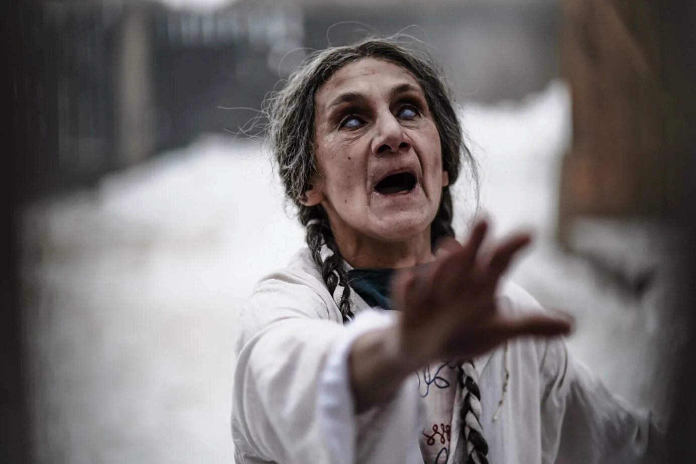 И тут он открывает глаза 2019. Упыриха зулейха. роза хайруллина зулейха открывает глаза. роза хайруллина упыриха. зулейха и муртаза.