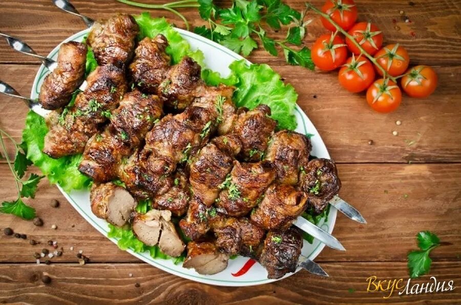 Шашлык из печени в жировой. Говяжьей печени shashlik. Хан кебаб. Шашлык Хан кебаб. Шашлык люля-кебаб на мангале.