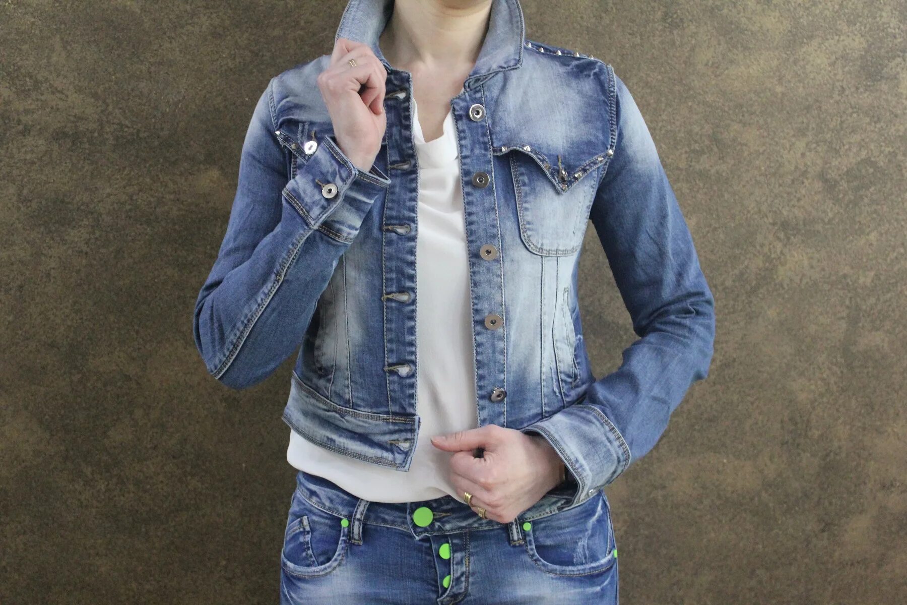 карман джинсовой куртки. химчистка курточек уральская швейная фурнитура. джинсовая куртка с ажуром. как сделать куртку мягче. Canda куртка кожаная мужская.