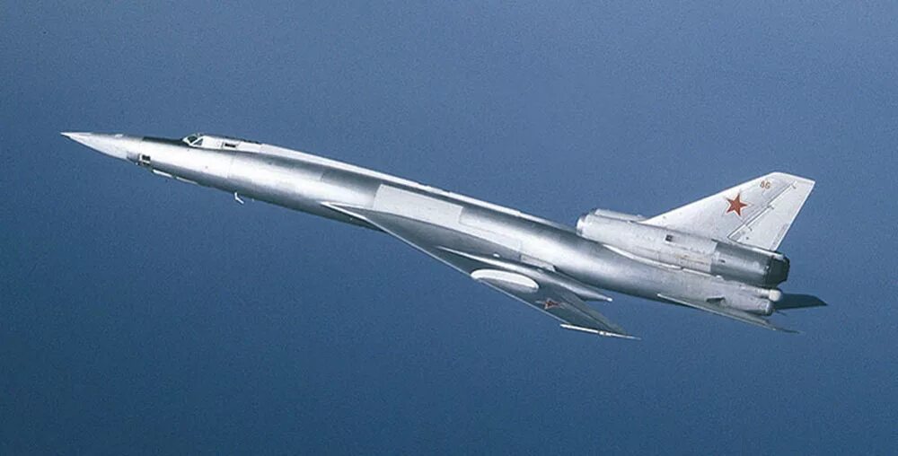 Т 22 самолет. Ту 22. самолет ту 22. ту-22 бомбардировщик. ту-22 сверхзвуковой самолёт.