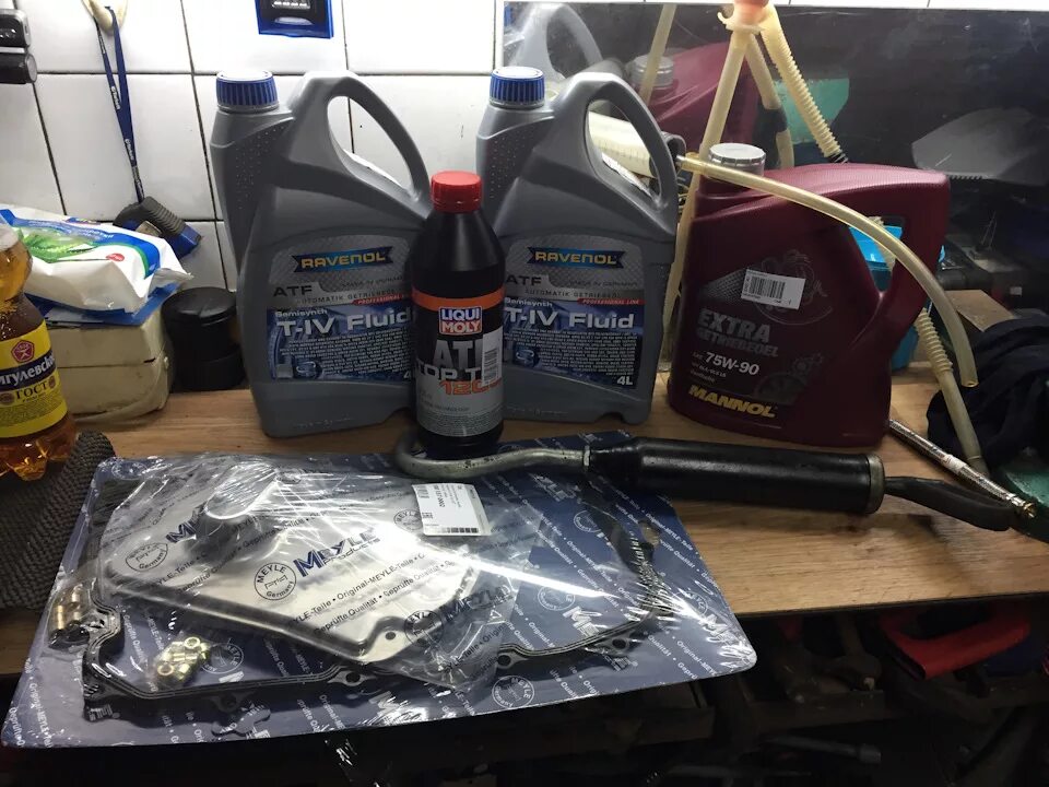 характеристики фольксваген туарег 2. туарег 2005 масло в акпп. 0 дизель. 6 бензин. размер шин vw touareg 2008.