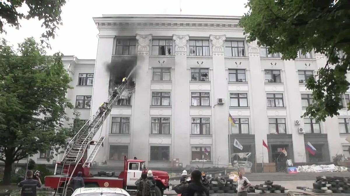 2 июня 2014 луганск авианалёт. 15 июня 2014 г. 15 июня 2014 г. 15 июня 2014 г. Обстрел луганской ога 2 июня 2014 года.