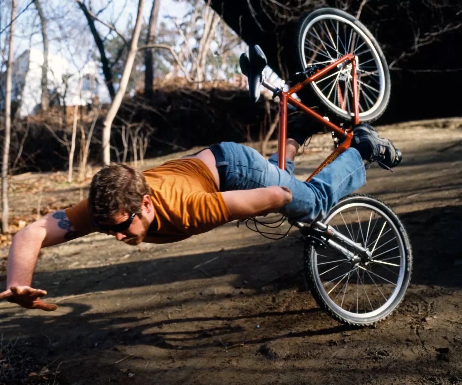 Керри Скарбакка. Прикольные велосипеды. Человек падает с велосипеда. Fall failed