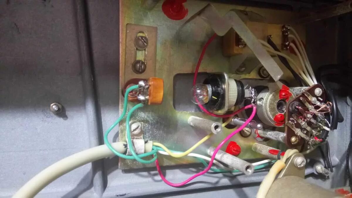 Салонная электропроводка honda civic eg. Ария 102 катушки двигателя. Не срабатывает автостоп. Разъём dls honda crv. Автостоп вега эп-110.