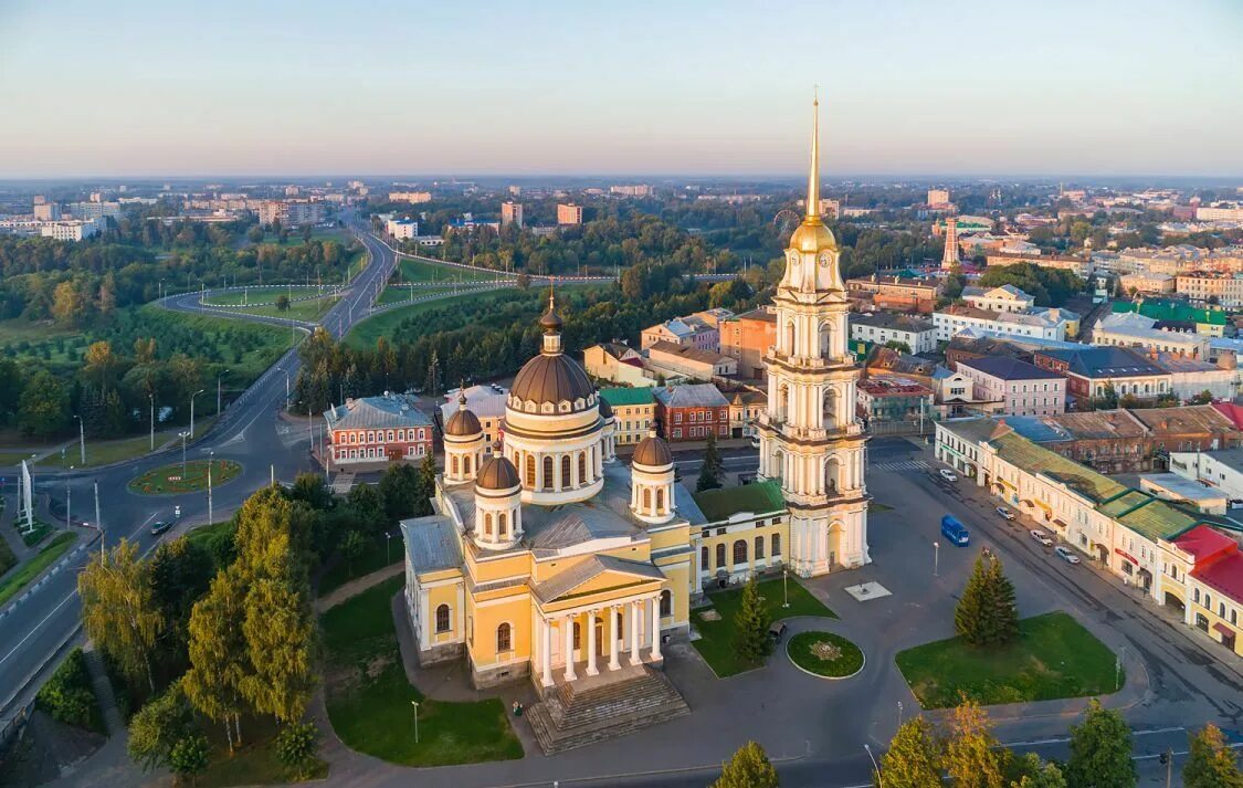 На месте храм находится в. Рыбинский спасо-преображенский собор. преображенский собор рыбинск. спасо-преображенский собор рыбинск храм. рыбинск кафедральный собор спаса преображения.