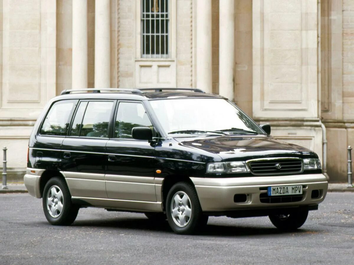 Мазда мпв поколения. Mazda MPV 1995. Mazda MPV 1. Мазда МПВ 1999. Мазда МПВ-1 1999.