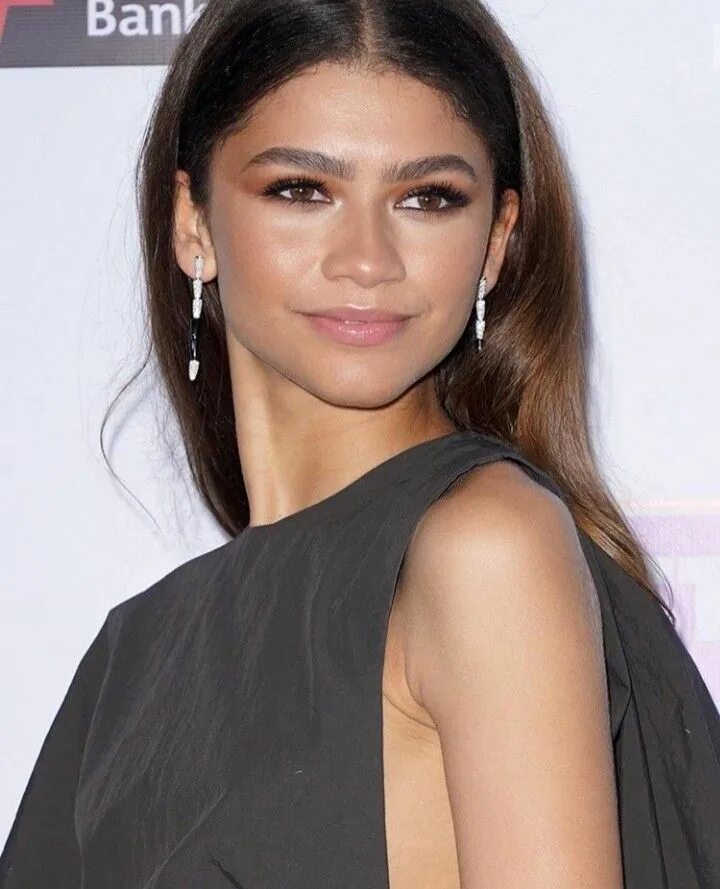 Zendaya height. Zendaya height