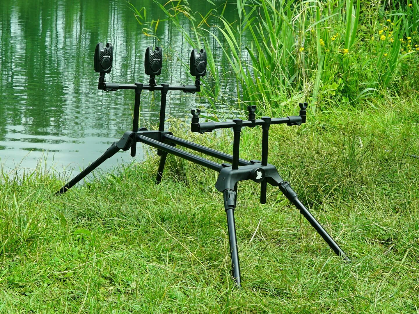 Серебряный ручей Rod-pod hk3271. Род-под Carp Pro Rp-225. Prowess,подставка под удилища Rod pod scorpium Dual 3 Rods. Rod pod Carp Expert Neo Compact 4.