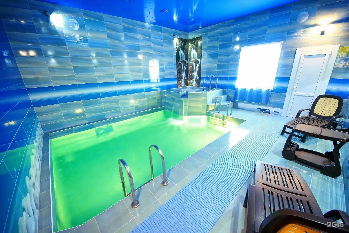 развлекательно оздоровительный комплекс. александровский двор новокузнецк полесская 1/11. александровский банный двор курск. александрийский двор новокузнецк сауна. александрийский двор новокузнецк.