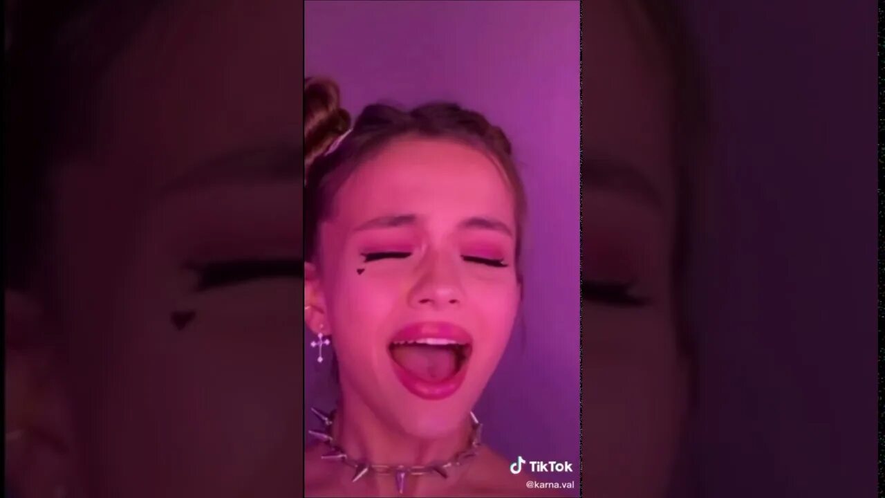 Глупенькая девушка. Певица karna. Певица karna. Глупенькая девушка. Val.