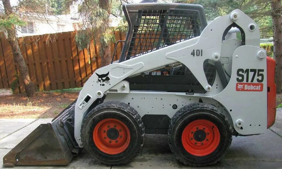 Bobcat 175. Минипогрузчика Bobcat s175. Мини погрузчик Бобкэт s175. Мини погрузчик Bobcat 175. Мини-погрузчик Bobcat s175 гидравлика.