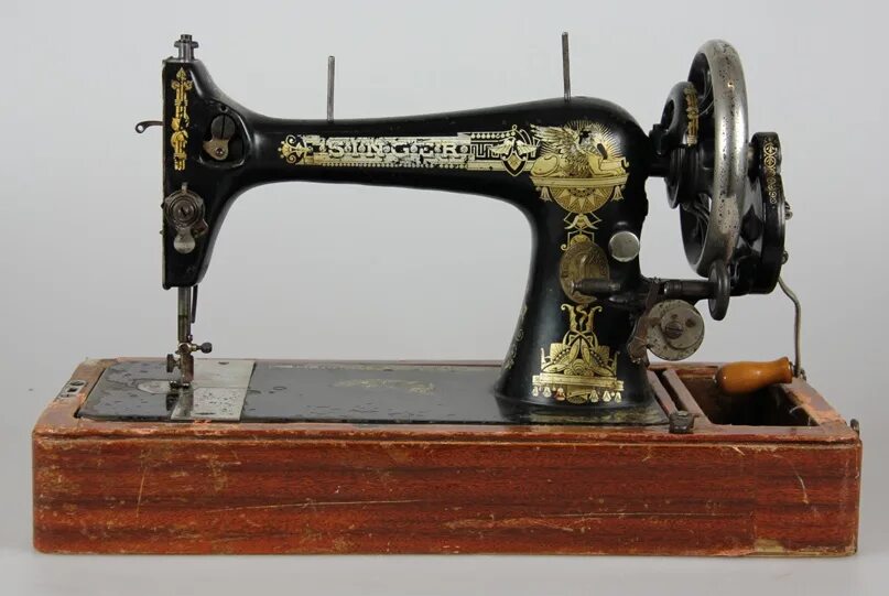 Приводная швейная машинка. Зингер швейная машинка 1902н. Zinger швейная машинка 2022. Singer 2405 швейная машинка. Зингер 1980.