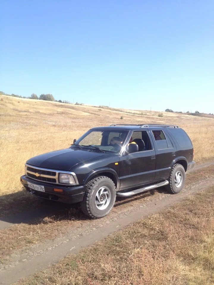 Шевроле блейзер s15. Chevrolet Blazer 1997 s15. Chevrolet Blazer s15 4.3. Chevrolet Blazer 4.3 л. 1997. Chevrolet Blazer 1997 4.3.