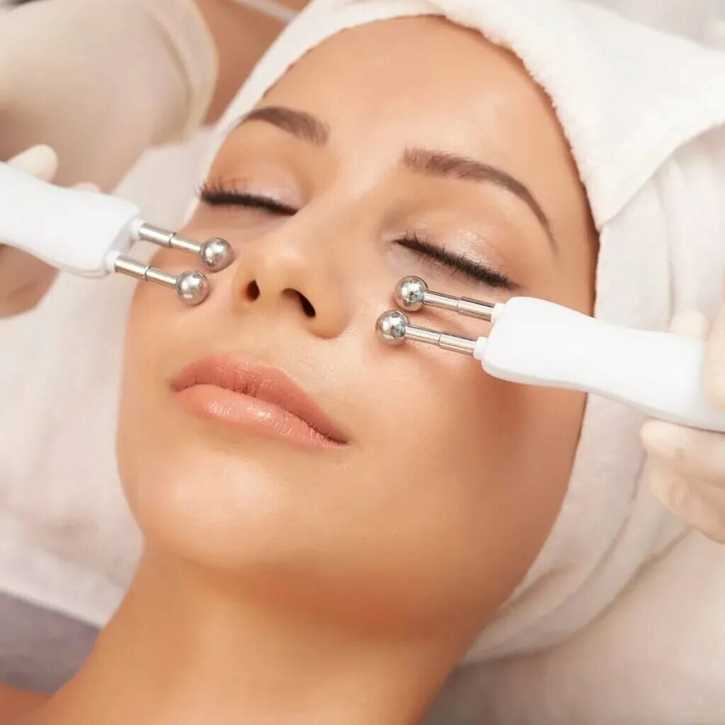 что такое микротоки для лица в косметологии. аппаратная косметология микротоки. фонофорез (ультрафонофорез). микротоковая дезинкрустация. гальваническая дезинкрустация.