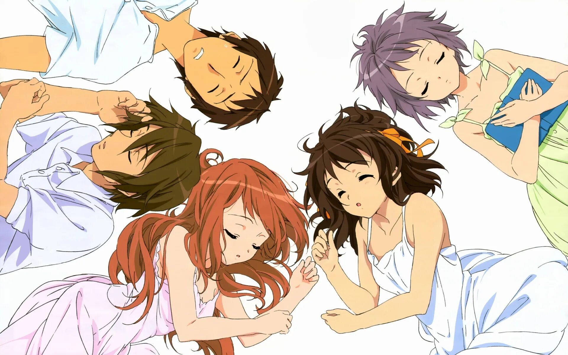 Сон с другом. Харухи Судзумия. Аниме персонаж спит. Лежит на кровати аниме вид сверху. Аниме компания друзей.