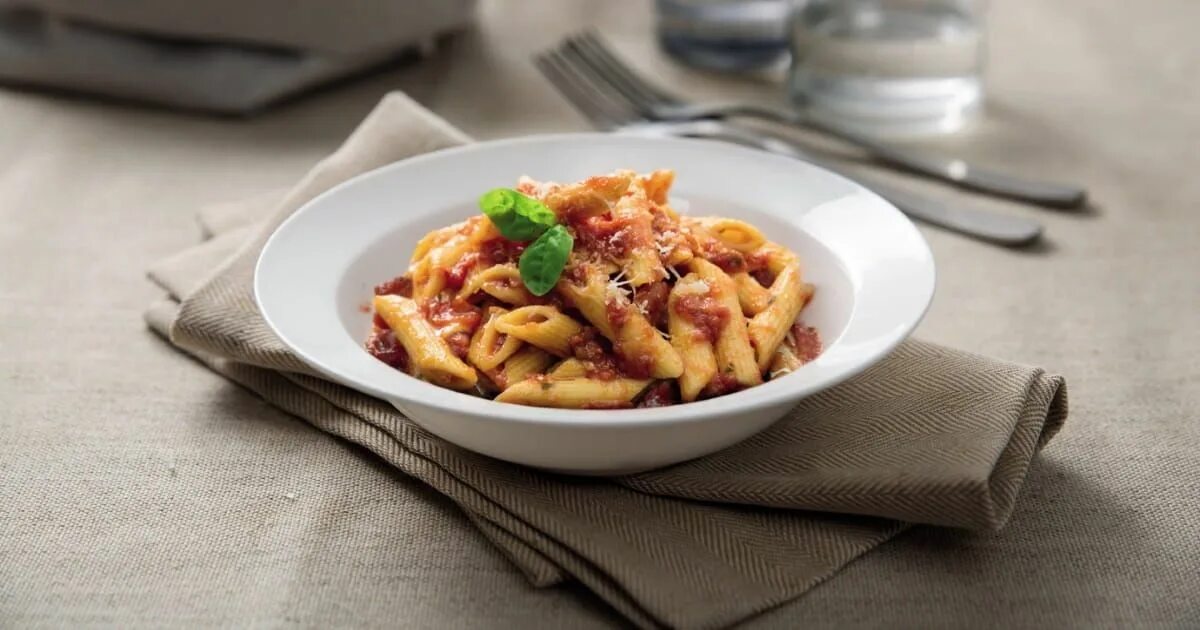 Пасти мини. Пасти мини. Зубная паста детский жемчуг 50 мл. Бойцовский бультерьер убийца. Фузилли из чечевицы.