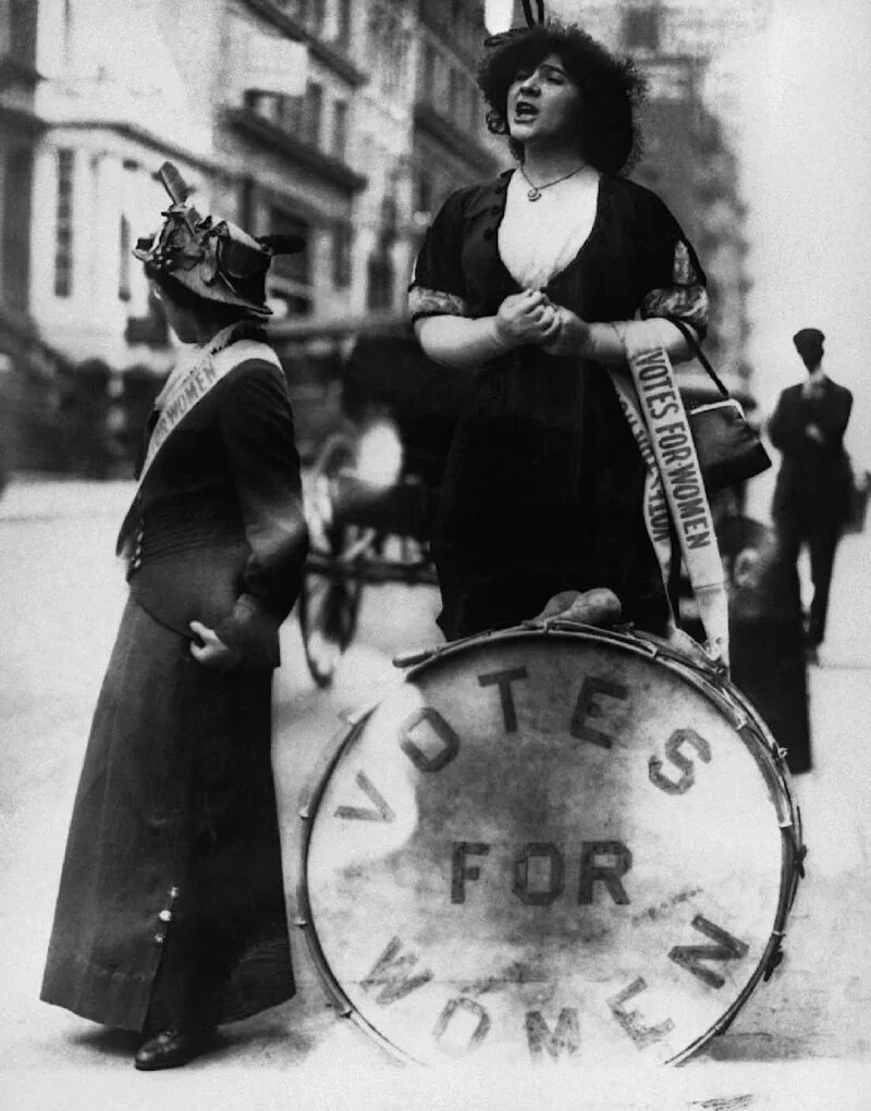 History march. Суфражистки 1908. Суфражистки 20 век. Суфражистки США.