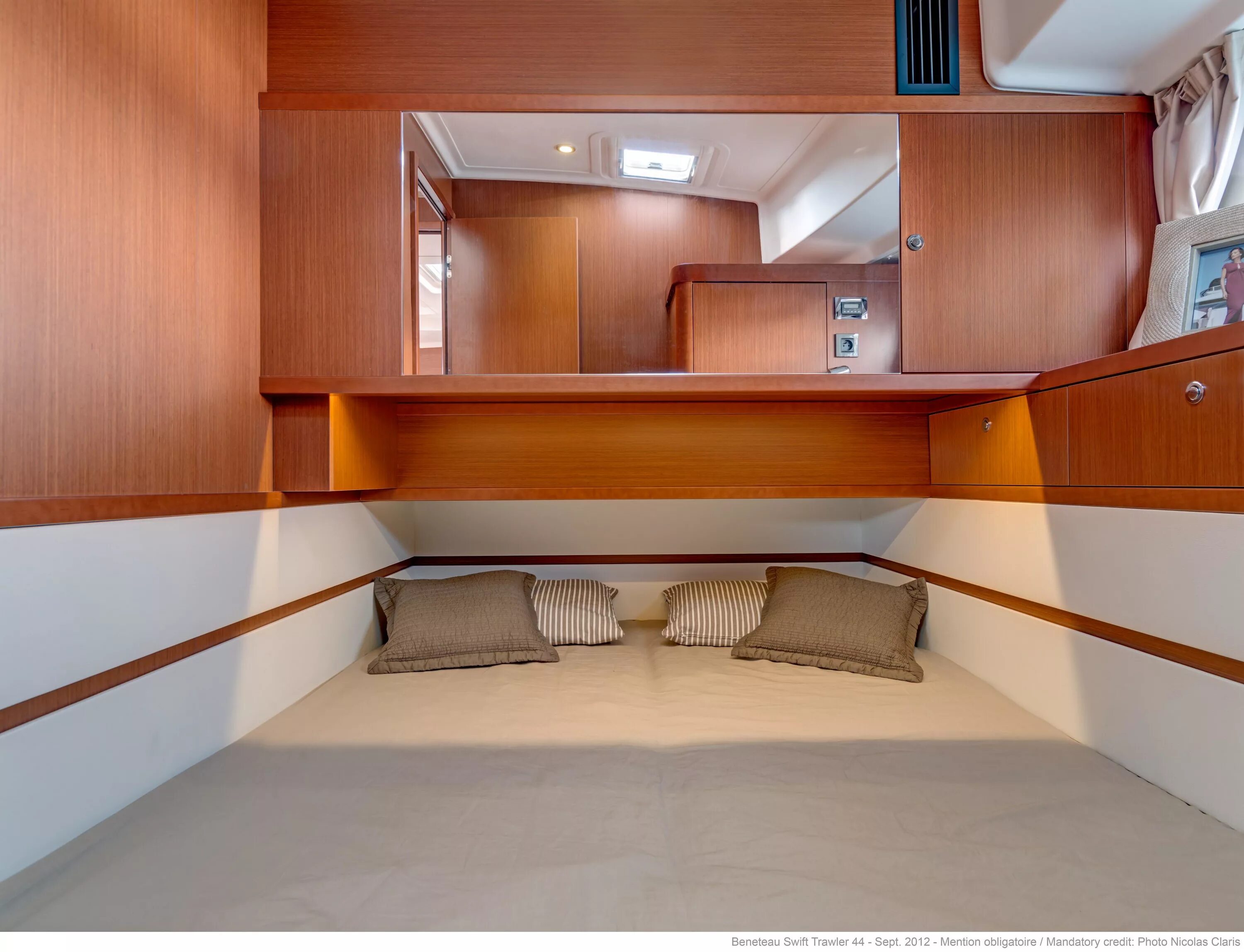 Swift 44. Beneteau swift trawler 44. бенету свифт траулер 42. swift trawler 42. switf trawler 44.