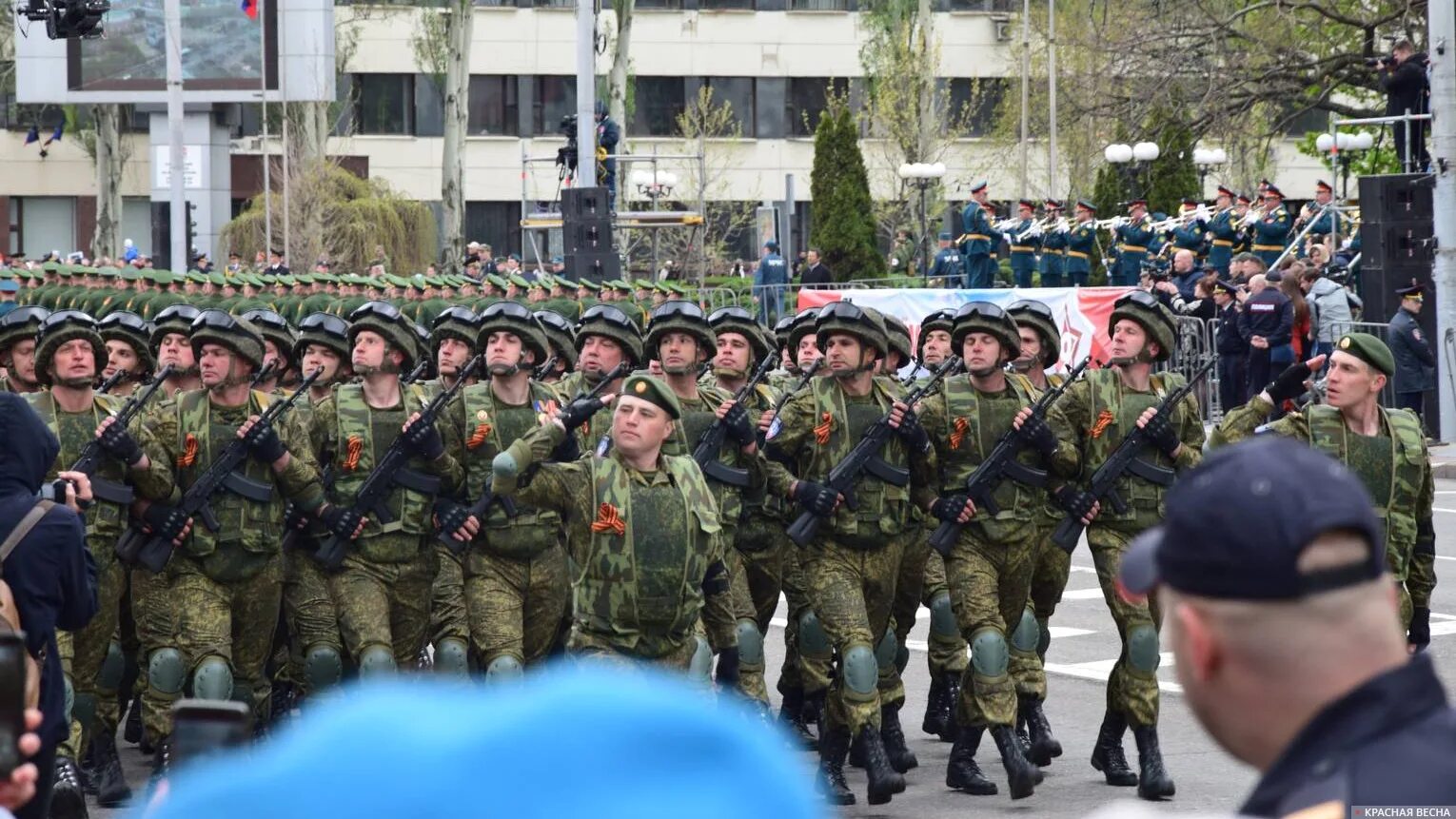 Военный доне. Парад в Донецке 2021. Парад Победы в Донецке. Парад в Донецке 2016. Парад в Донецке 2017.