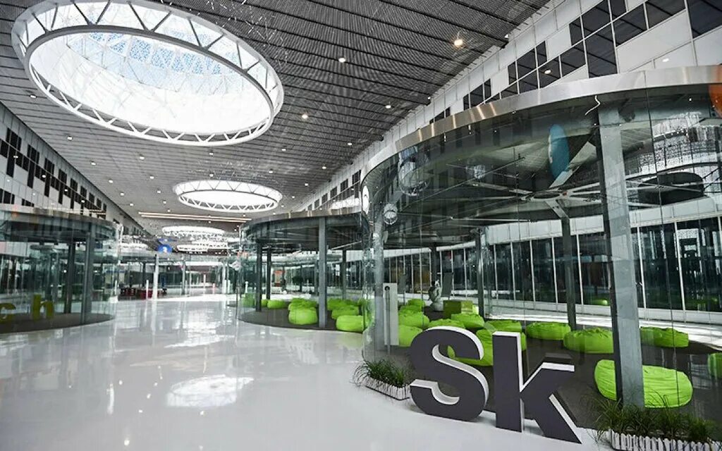 Схема метро с трассировкой линий. Схема продления филевской линии. Метро сколково на карте метрополитена. Транспортный хаб сколково трехгорка. Кунцевская сколково.