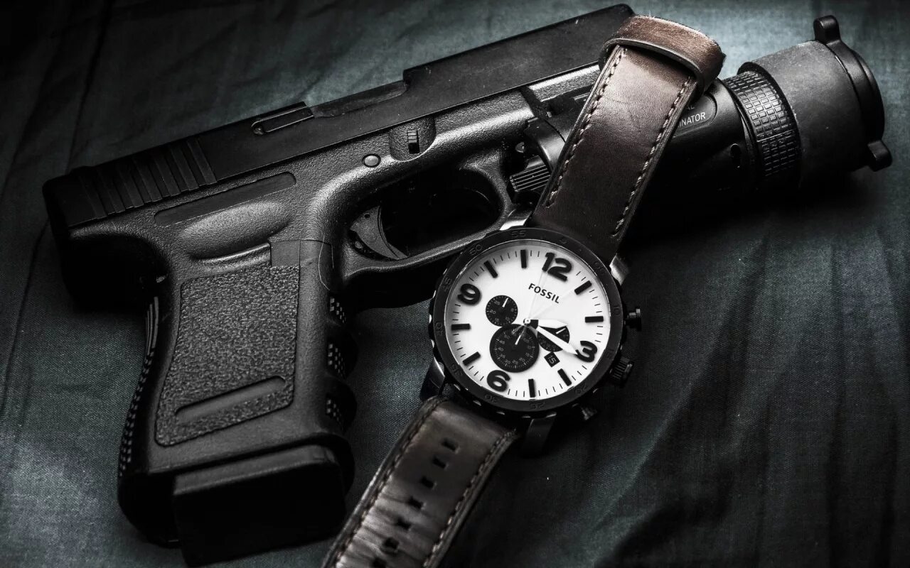 Guns watch. Часы Глок р80. Красивое оружие.