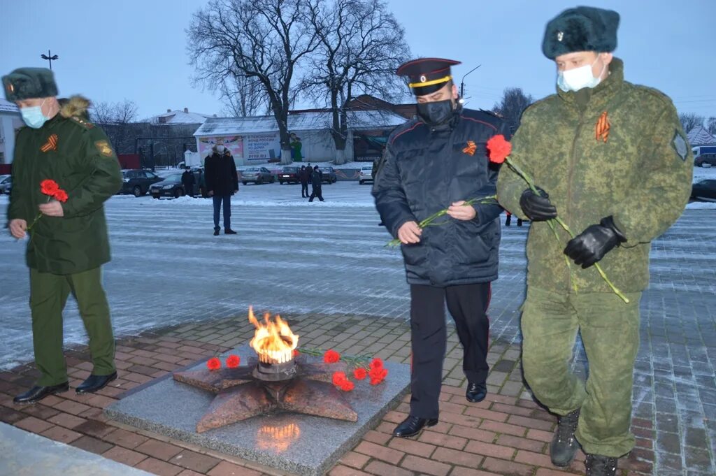 Формы увековечивания памяти. Увековечить память. День неизвестного солдата Стародуб 2021 год. Как увековечить память о подвиге.