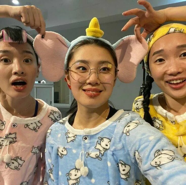 Lip j- judge. Lip j. Lip j dancer. Lip j. Скраб для губ сахарный j:on 12 гр.