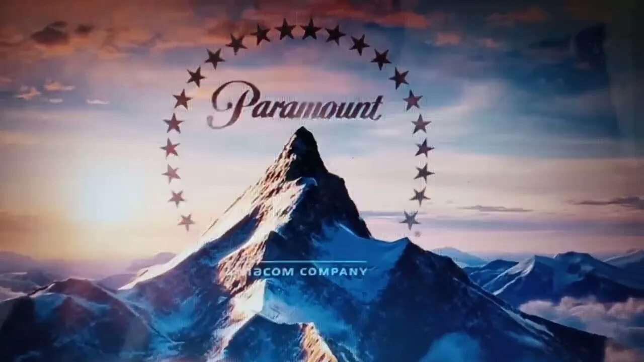 Парамаунт. Парамаунт Пикчерз. Заставки известных кинокомпаний. Paramount pictures логотип. Парамаунт перевод