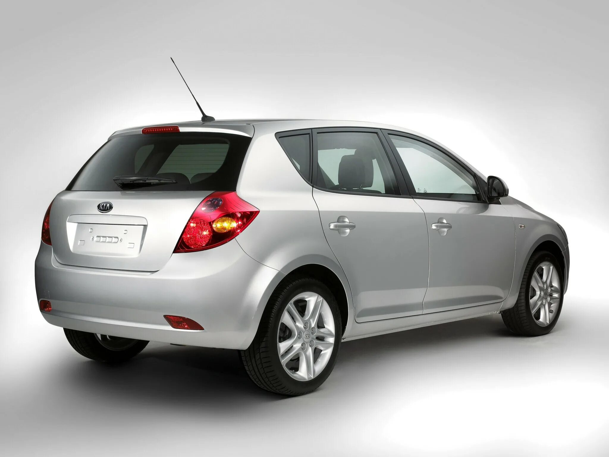 Kia Ceed 2006. Kia Ceed 2006-2012. Kia Ceed 2006 ed. Kia Ceed 2007 хэтчбек. Узнать сид 1.20