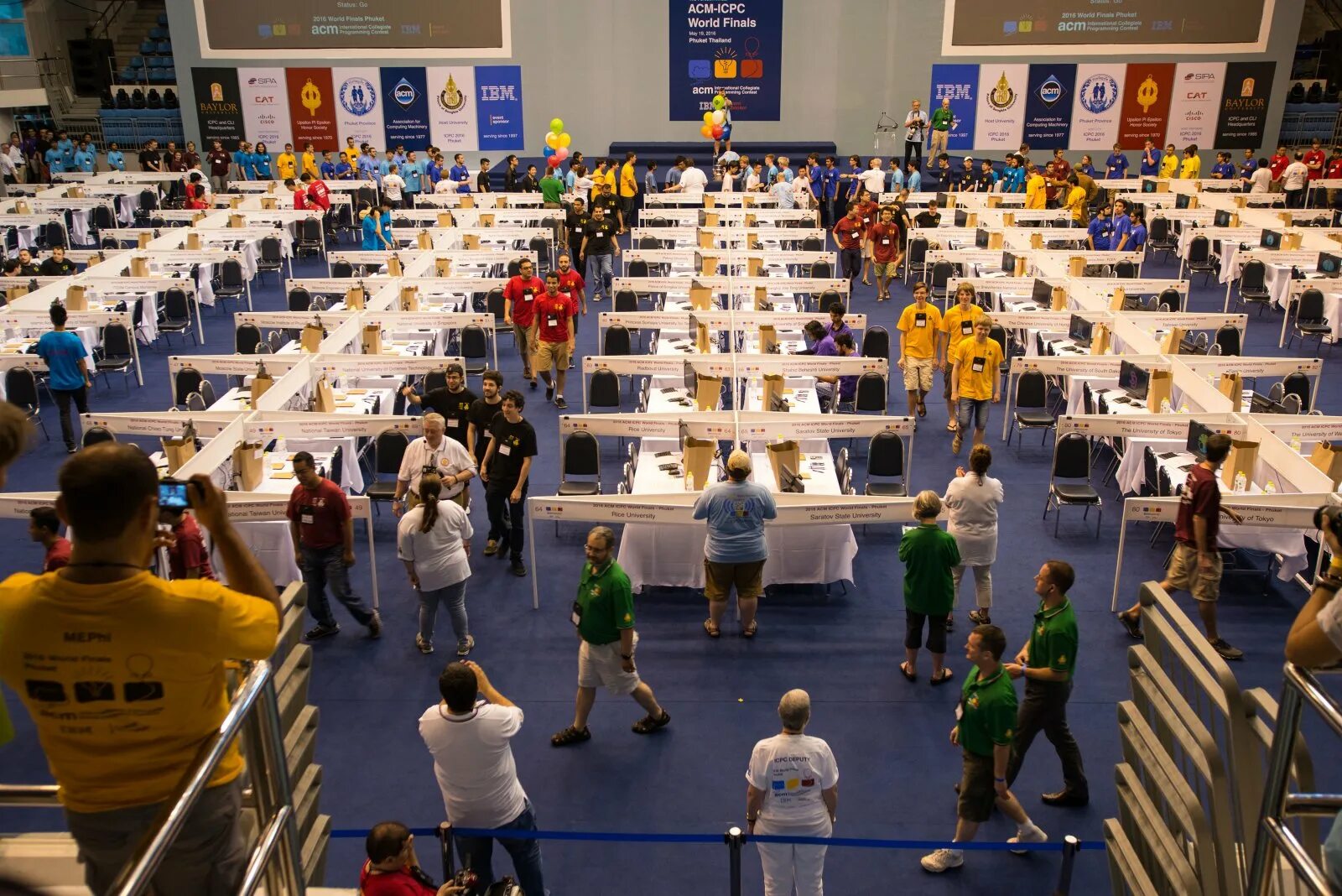 Icpc итмо. Спортивное программирование. Чемпионат по спортивному программированию. Соревнования icpc. Победители олимпиады по программированию.