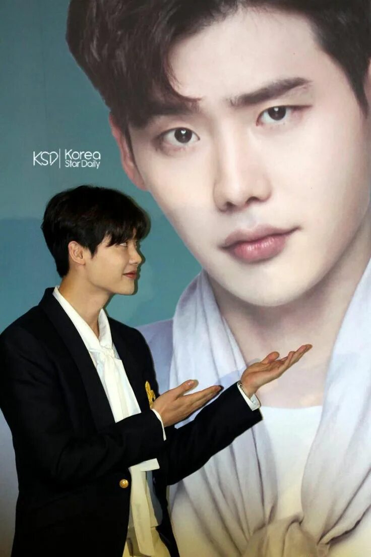 Ли чон сок и айю. Аю и ли чон сок. Аю и ли чон сок. Ли чон сок и айю. Ли чон сок 2022.