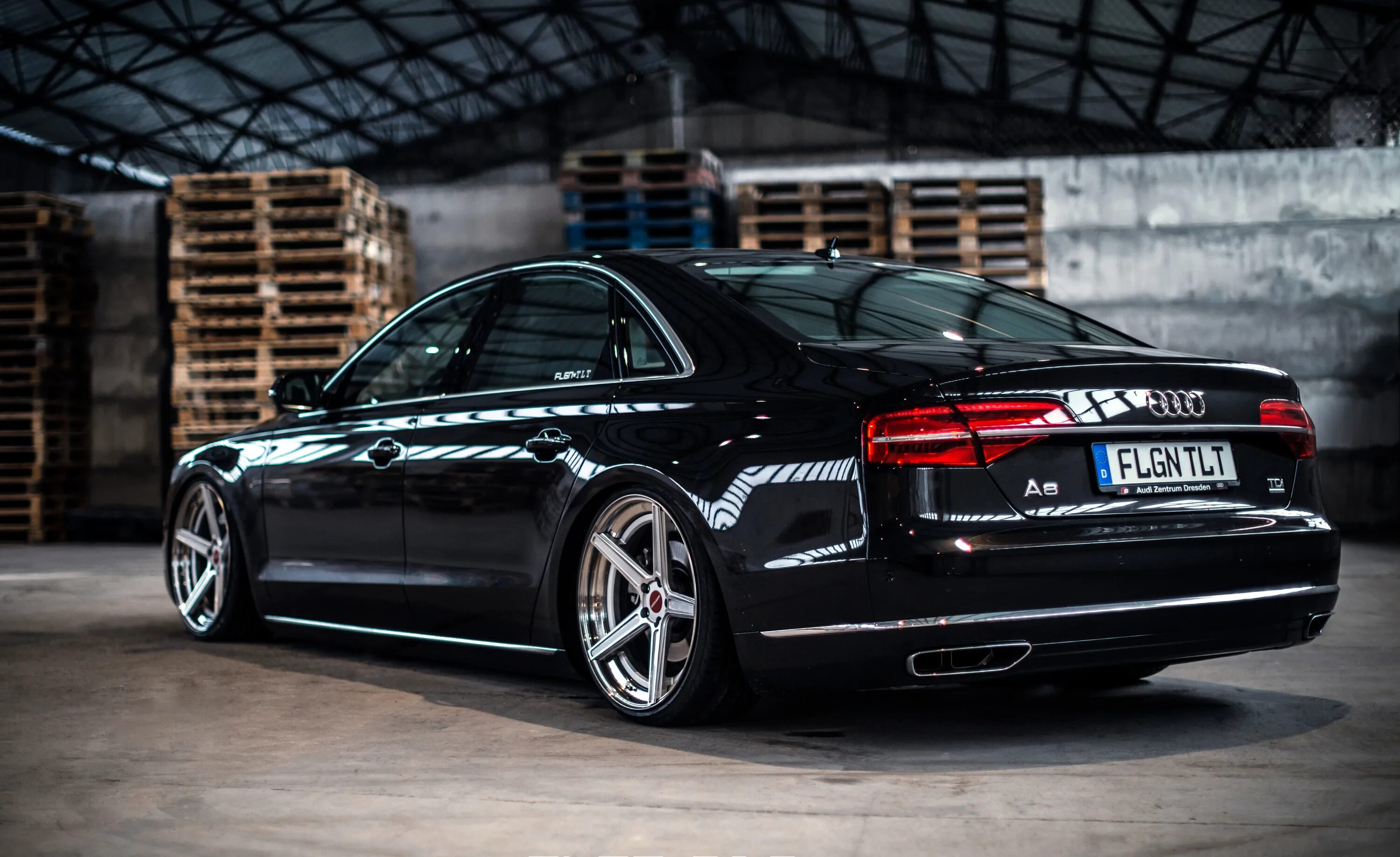 Audi d4. Ауди а8 d4. Audi a8 Tuning. Audi a8 Tuning Black. Audi a8 d5 Black.