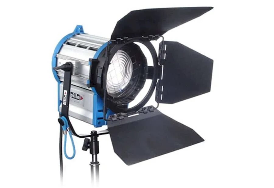 Прожектор Arri Junior 1000 Plus / Studio 1000w. Осветительный прибор Arri 1000w. Прожектор Arri Junior 1000 w. Arri Junior 1000w. Постоянный свет купить