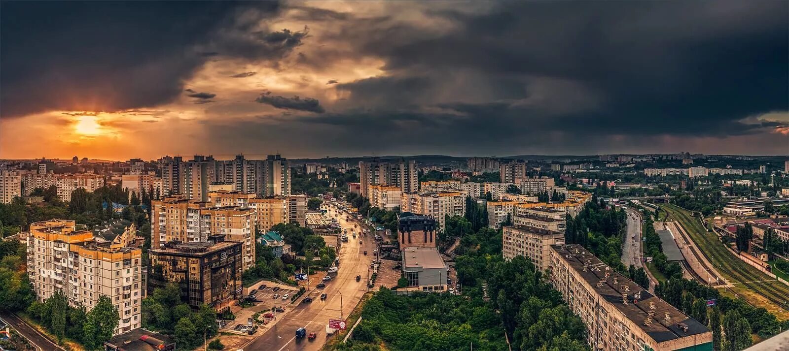 Кишинев про. Кишинев. Кишинев столица. Молдавия столица Кишинев центр. Кишинев панорама.