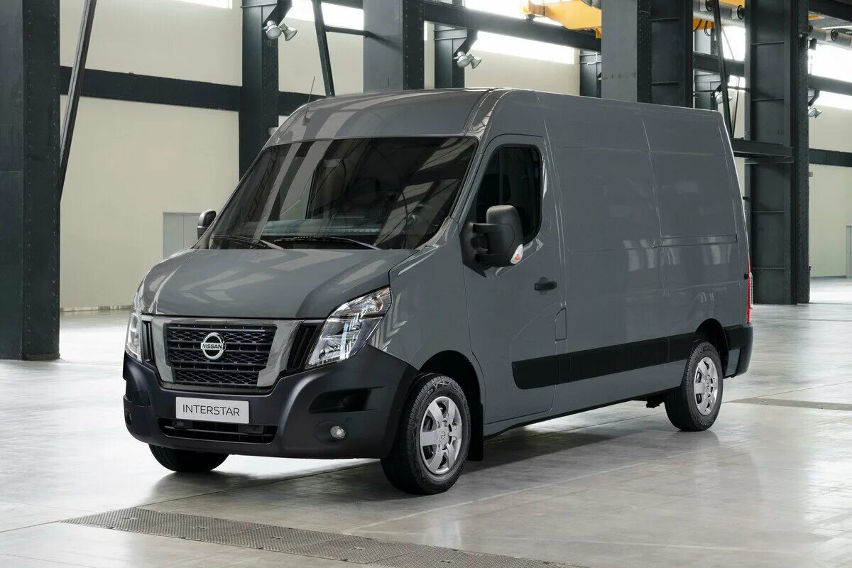 Nissan interstar с 2002–2003 г. Ниссан интерстар. Фургон nissan interstar. Ниссан интерстар 2 5. Рено мастер ниссан интерстар.