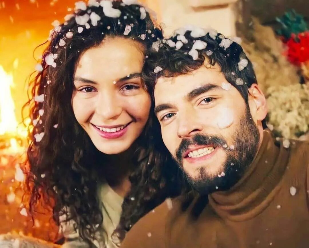 Книга hercai. Реян и миран ветреный. Чаршав турецкий. Продолжи ветренный. Продолжи ветренный.
