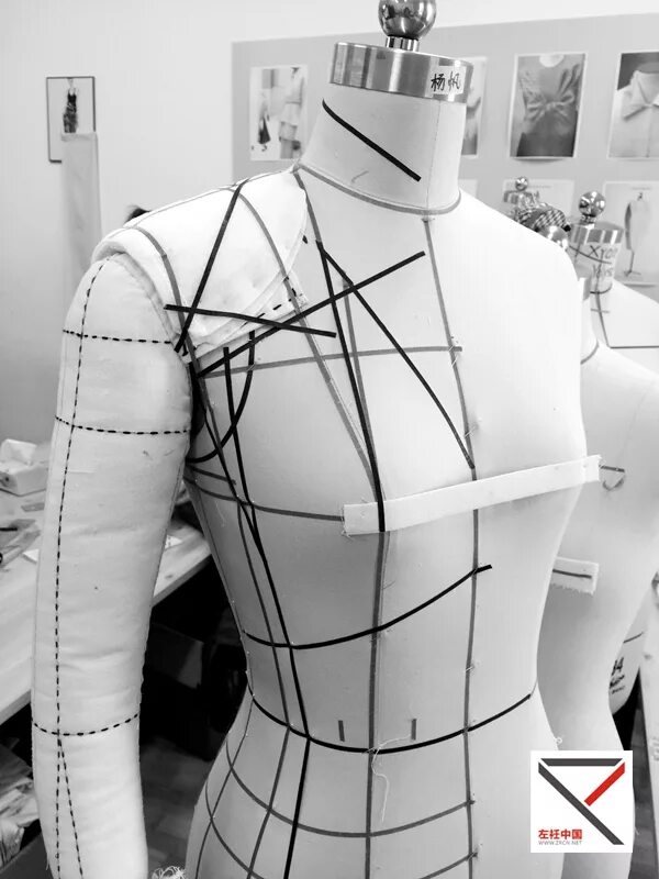 муляжный метод конструирования. муляжный метод конструирования. манекен для моделирования костюма. платья необычного кроя. муляжный метод конструирования костюма.