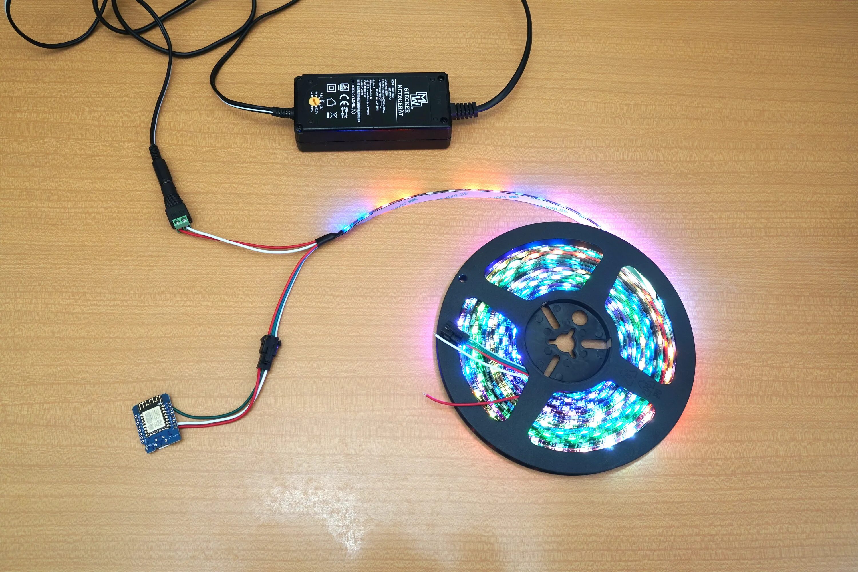 Wled esp8266. Esp8266 ws2812b. esp и ws2812. ws2812b. esp8266 ws2812b гирлянда.