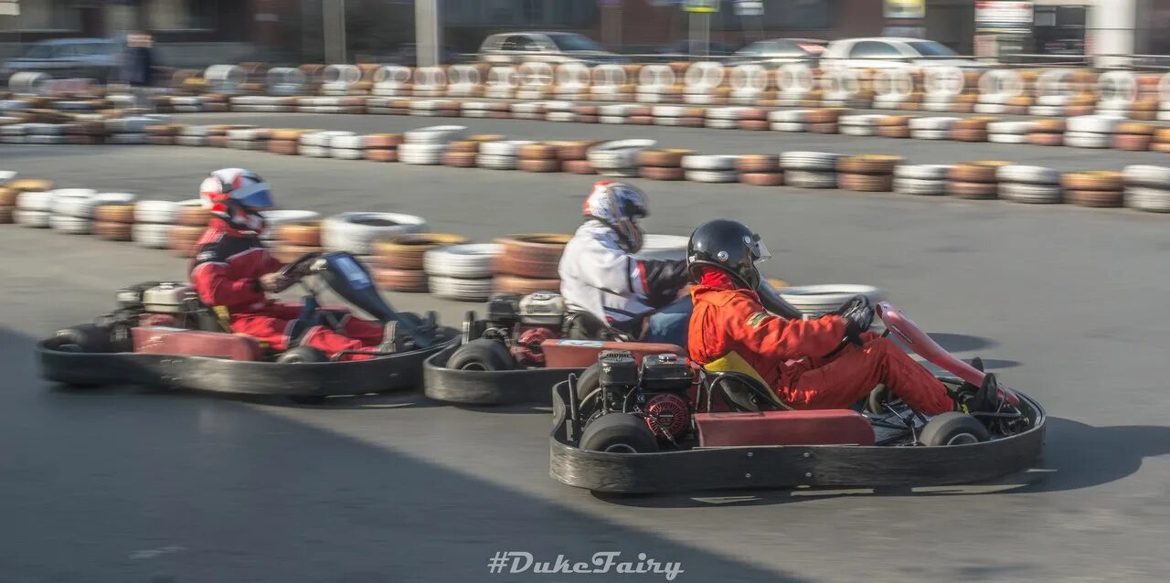 Картинг kart start. Картинг халтурина 55 екатеринбург. картинг карнавал екатеринбург. картинг в екатеринбурге трц карнавал. карт старт екатеринбург карнавал.