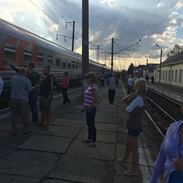 Расписание поездов 126. 126 поезд москва новороссийск станции остановки. Остановки поезда москва новороссийск. Маршрут поезда москва новороссийск. 126 поезд москва новороссийск станции остановки.