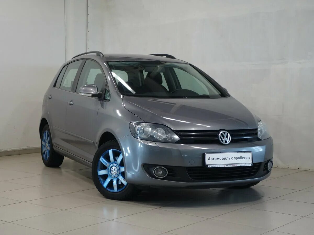 Аналог volkswagen. Volkswagen Golf Plus 2010. Golf Plus 2010 цвет 7b7b. Фольксваген гольф плюс турбированный 2011. Volkswagen Golf Plus 2008 диски.