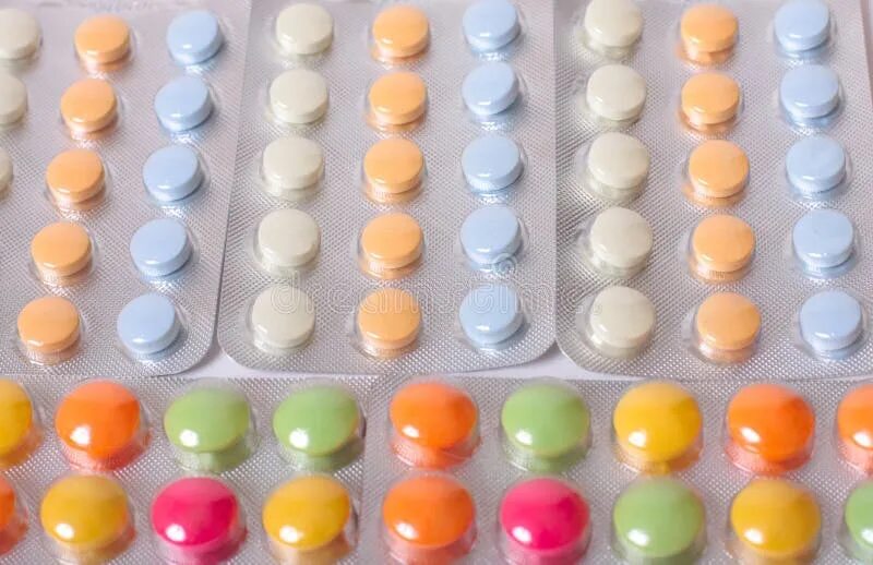 Цветные таблетки. Маленькие таблетки цветные. Большие разноцветные таблетки. Разноцветные таблетки для детей.
