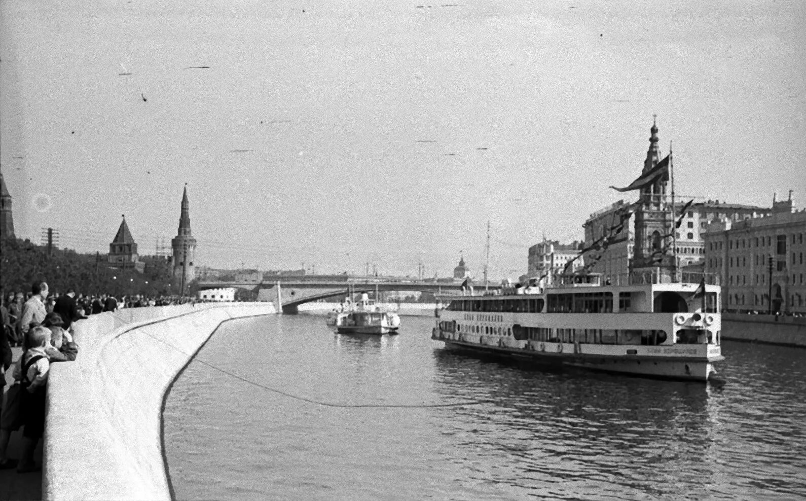 История москвы реки. Старинная москва. История москвы реки. Москва река кремль 20 век. Крупные реки москвы.