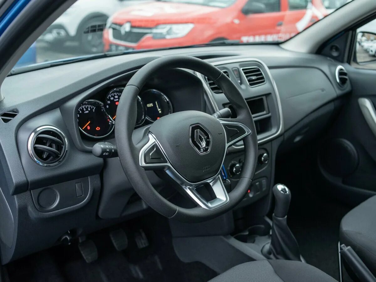 Логан 2 2025 года. Рено логан 2025. renault logan 2025. новый renault logan 2025. комплектации рено логан 2025.