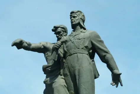 Уральский добровольческий танковый корпус памятник