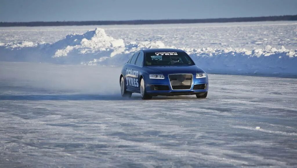 Айс скорость. Автомобиль на льду. Авто во льду. Зимние машины по льду. Машина едет по льду.